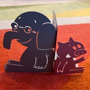 Pink and Blue Elephant and Piggy Metal Bookend Mo Willems